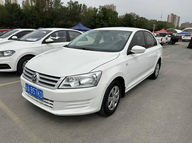r1019564-volkswagen-santana-2017_0