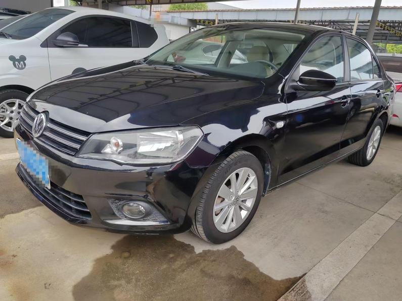 r1019649-volkswagen-lavida-2013_0