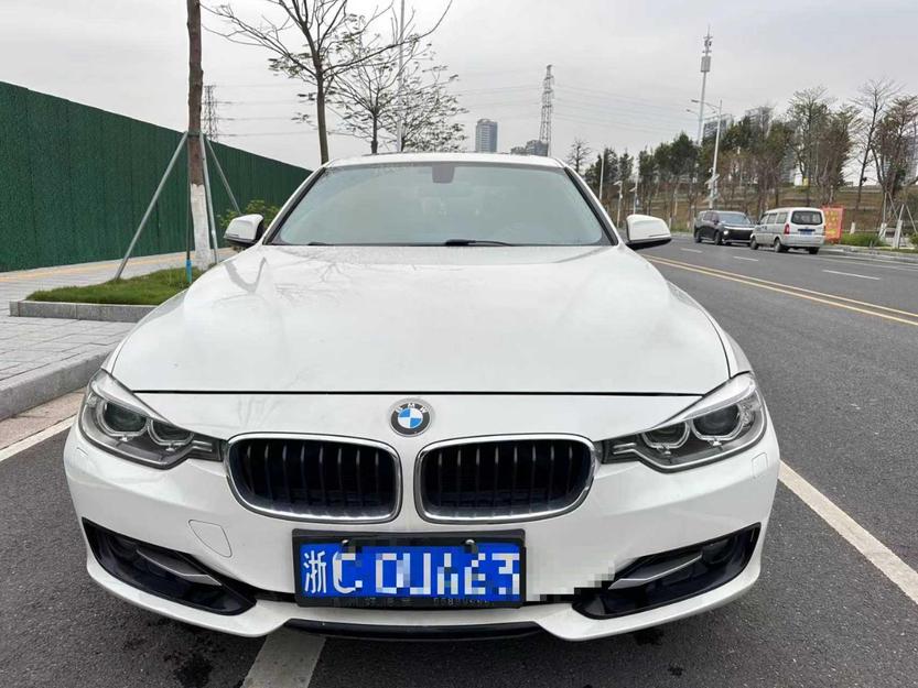 r1019677-bmw-3-series-2013_0