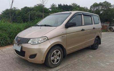 r1019722-wuling-hongguang-2015_0