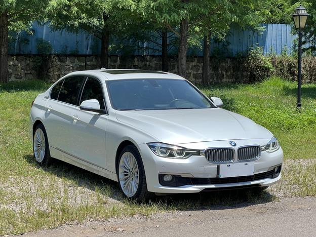 r1019748-bmw-3-series-2018_0