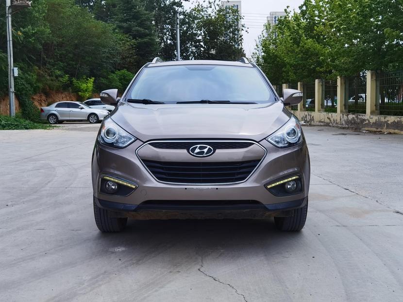 r1019897-hyundai-ix35-2013_0