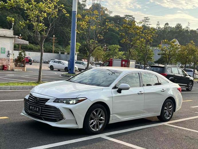 r1019952-toyota-avalon-2019_0