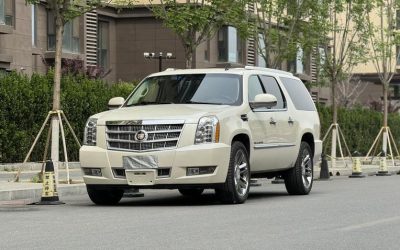 r1019965-escalade-2013_0