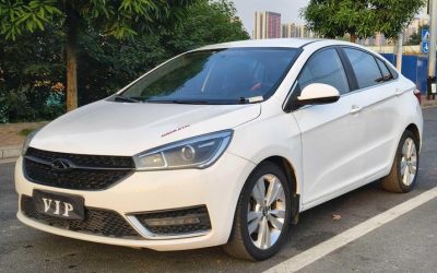 r1020042-chery-arrizo-8-2017_0