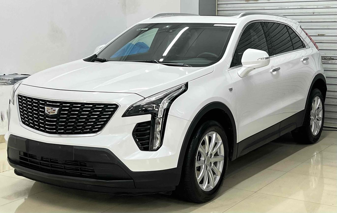r1020084-cadillac-xt4-2021_0