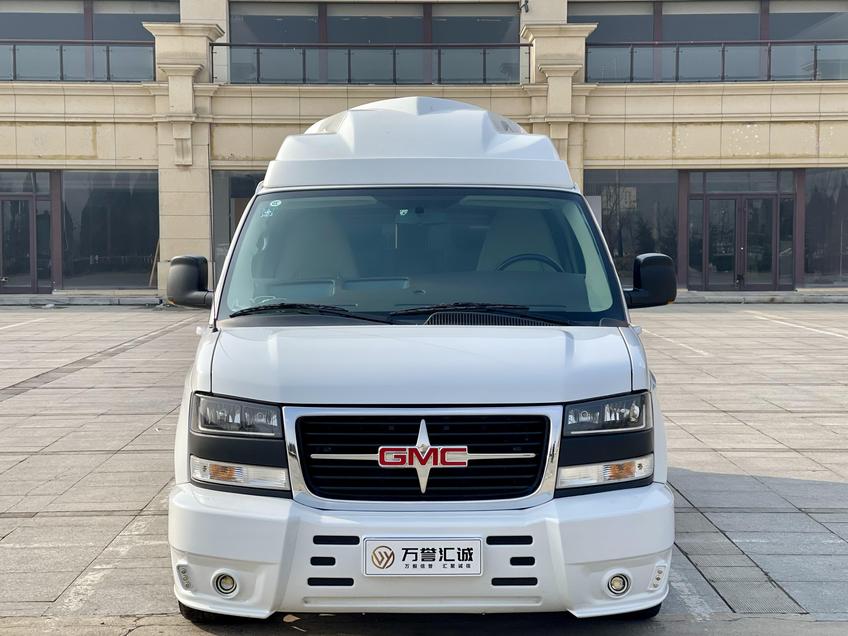 r1020295-gmc-savana-2016_0
