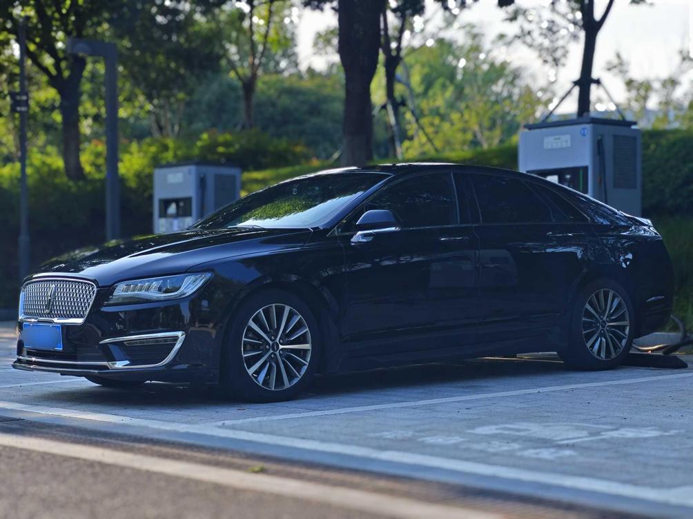 r1020307-lincoln-mkz-2018_0
