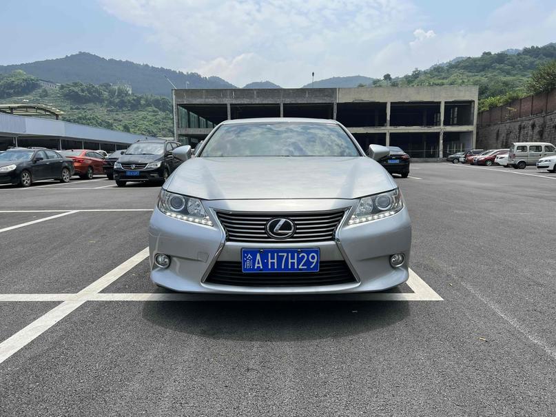 r1020343-lexus-es-2015_0