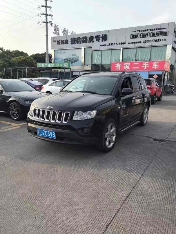r1020389-jeep-compass-2012_0