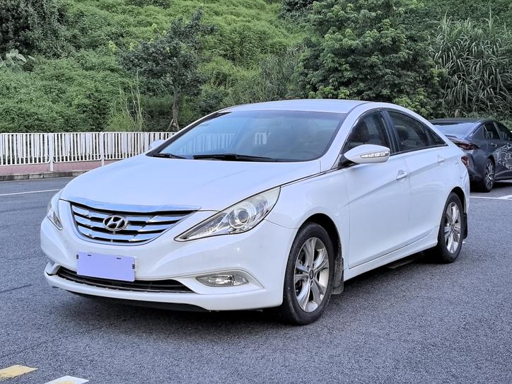 r1020431-hyundai-sonata-2013_0