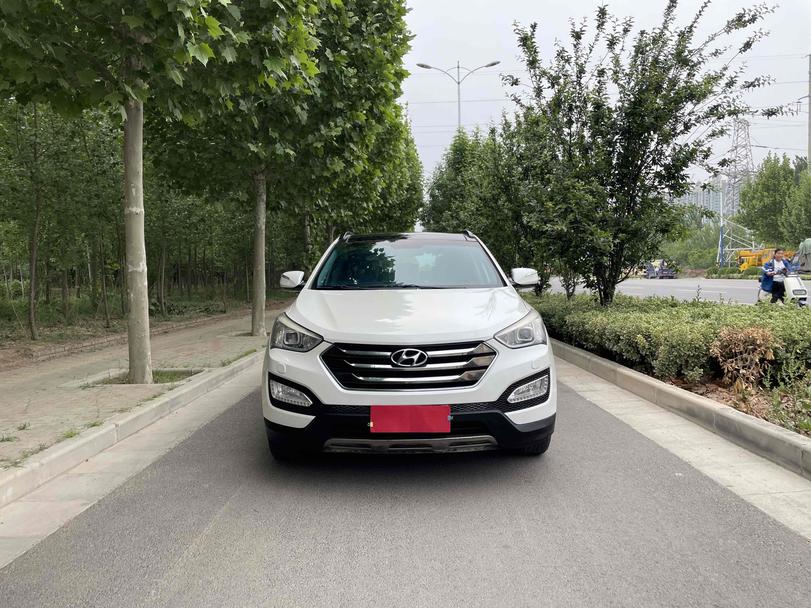 r1020507-hyundai-santa-fe-2013_0