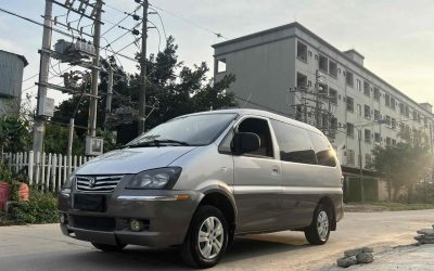 r1020552-dongfeng-forthing-lingzhi-2015_0