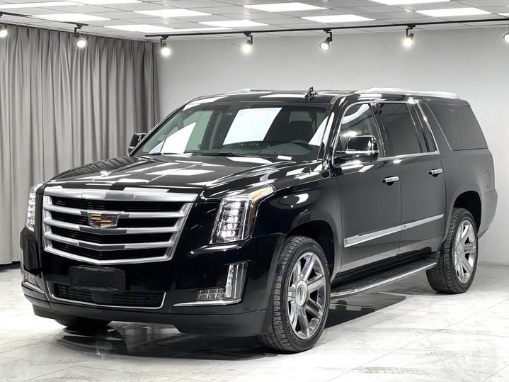 r1020620-escalade-2020_0