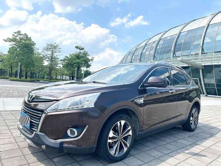 r1020661-luxgen-u6-suv-2016_0