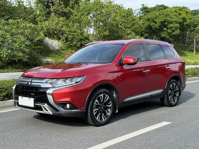 r1020726-mitsubishi-outlander-2019_0