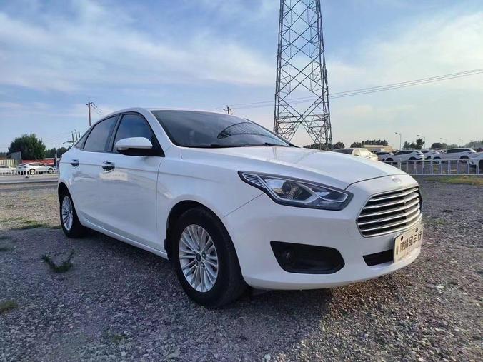 r1020782-ford-escort-2017_0