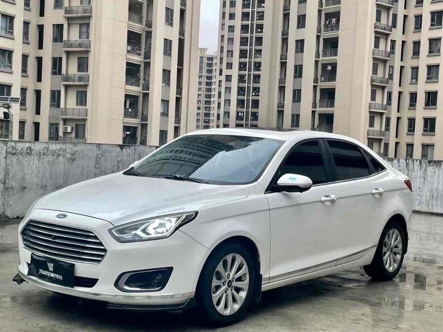 r1020801-ford-escort-2016_0