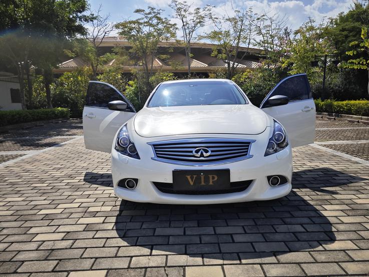 r1020937-infiniti-g-series-2010_0