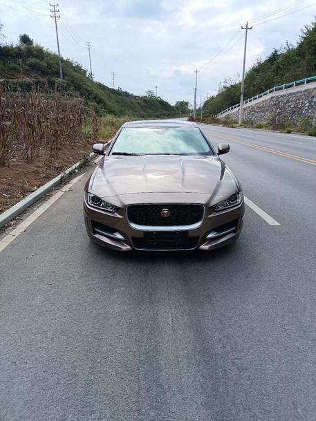 r1020969-jaguar-xe-2016_0
