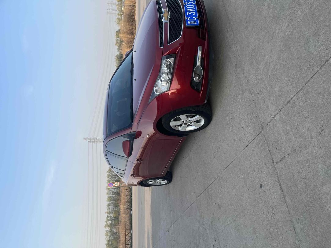 r1020986-chevrolet-cruze-2011_0
