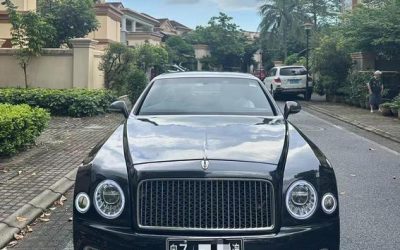 r1021015-bentley-mulsanne-2012_0