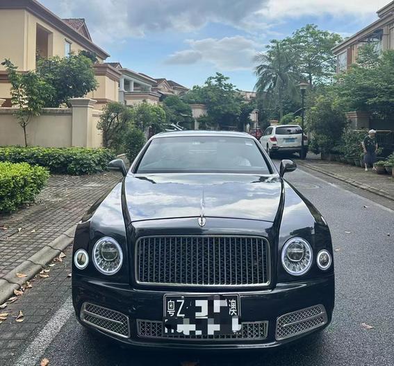 r1021015-bentley-mulsanne-2012_0