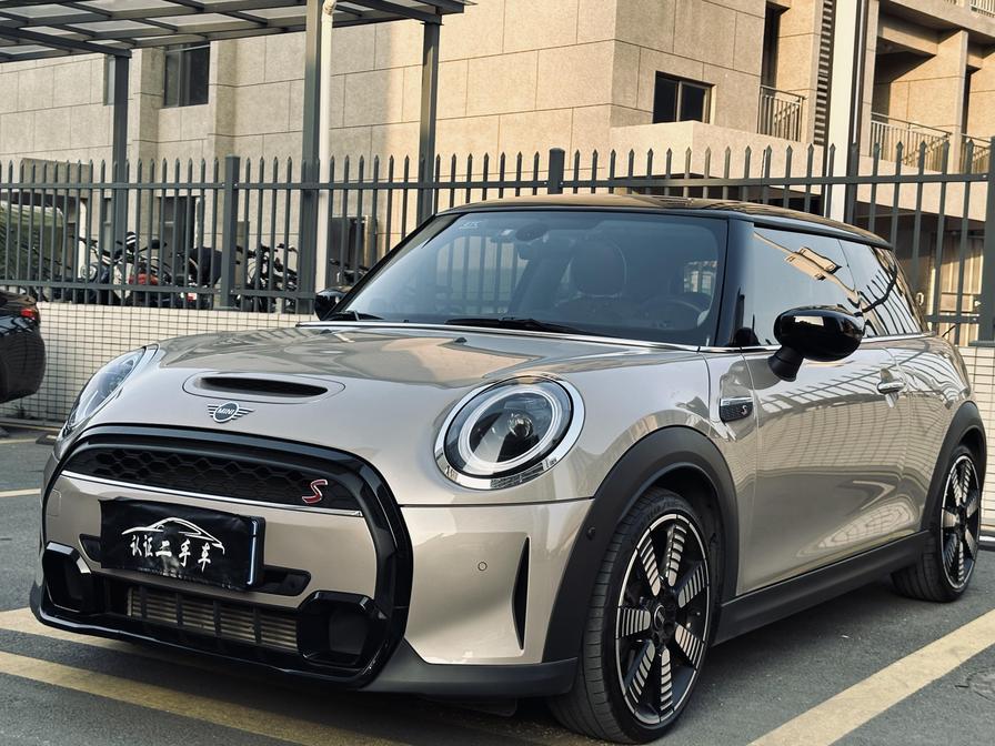 r1021034-mini-2022_0