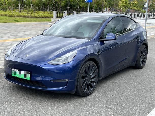 r1021249-tesla-model-y-2023_0
