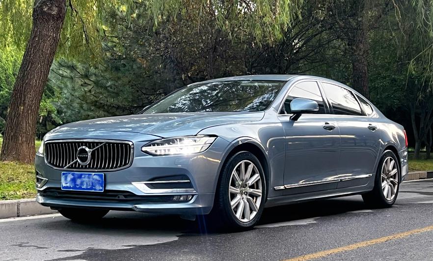 r1021287-volvo-s90-2020_0