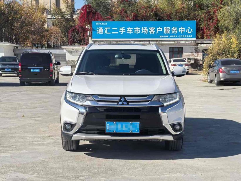 r1021334-mitsubishi-outlander-2018_0