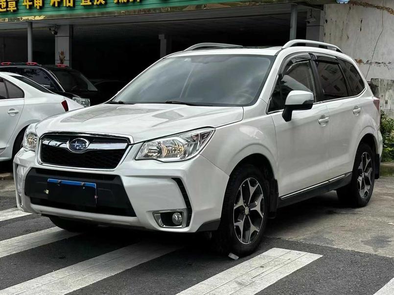 r1021379-subaru-forester-2015_0