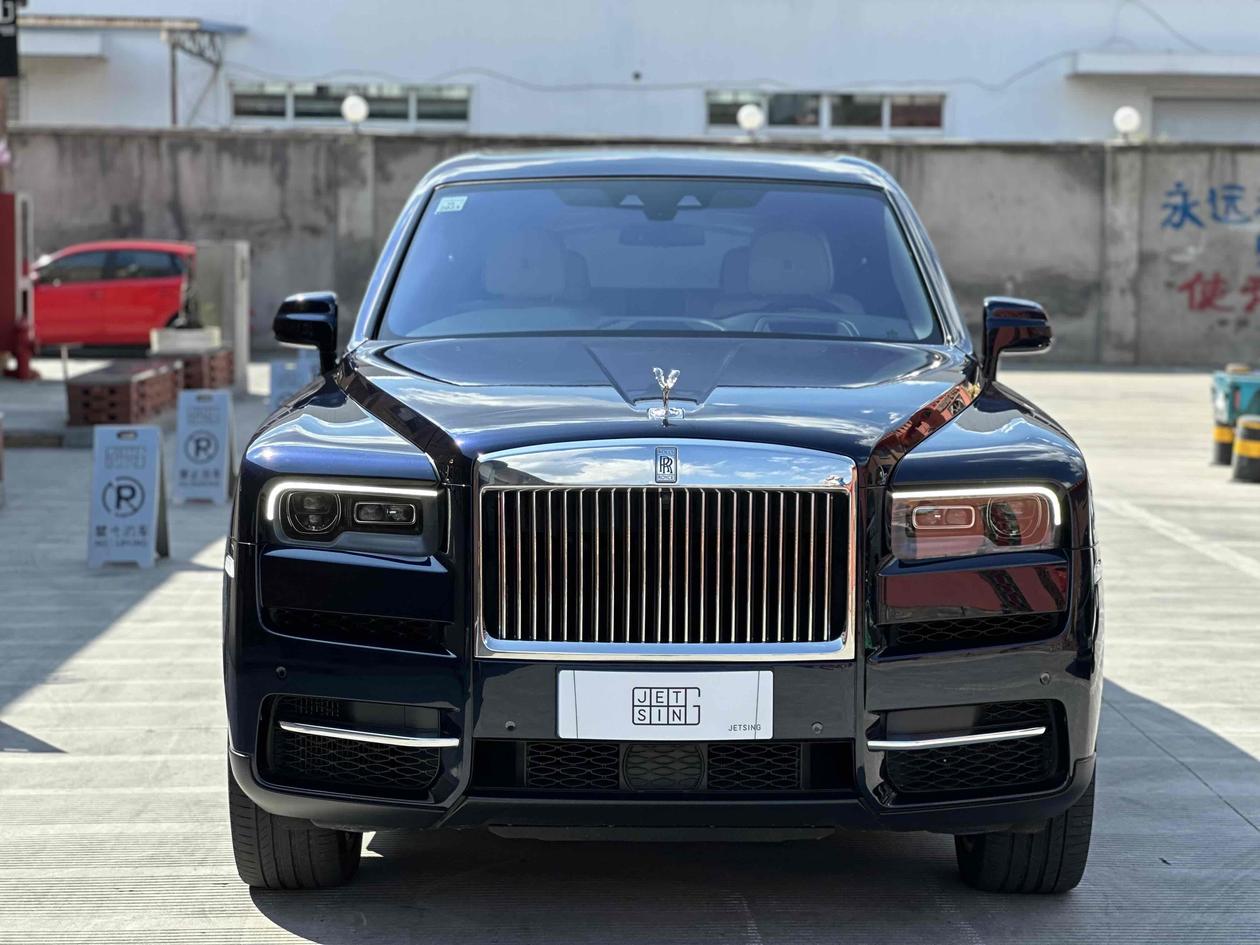 r1021403-rolls-royce-cullinan-2021_0