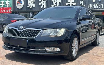 r1021449-skoda-superb-2014_0