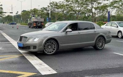 r1021568-bentley-flying-spur-2012_0