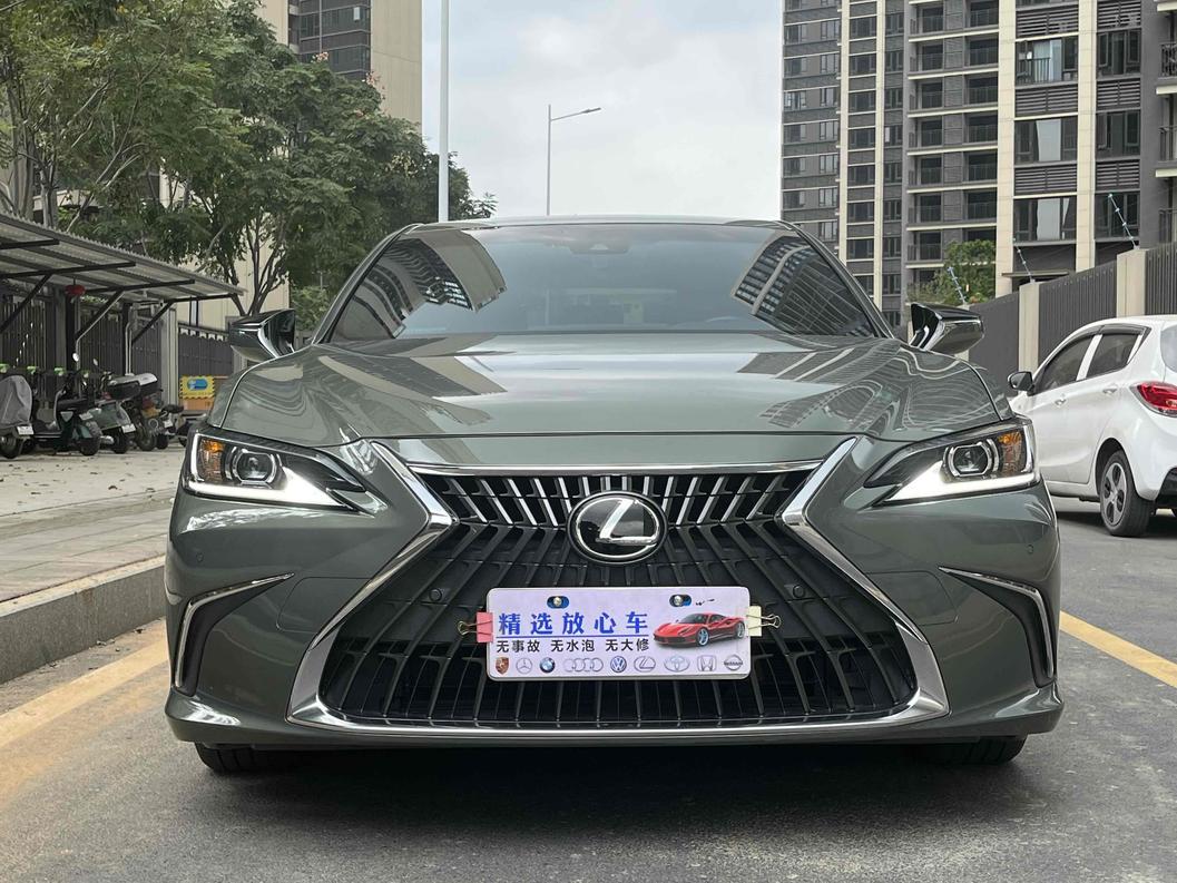 r1021576-lexus-es-2022_0