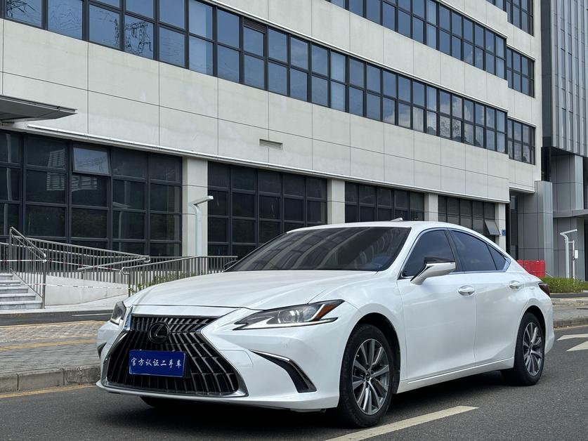 r1021586-lexus-es-2020_0