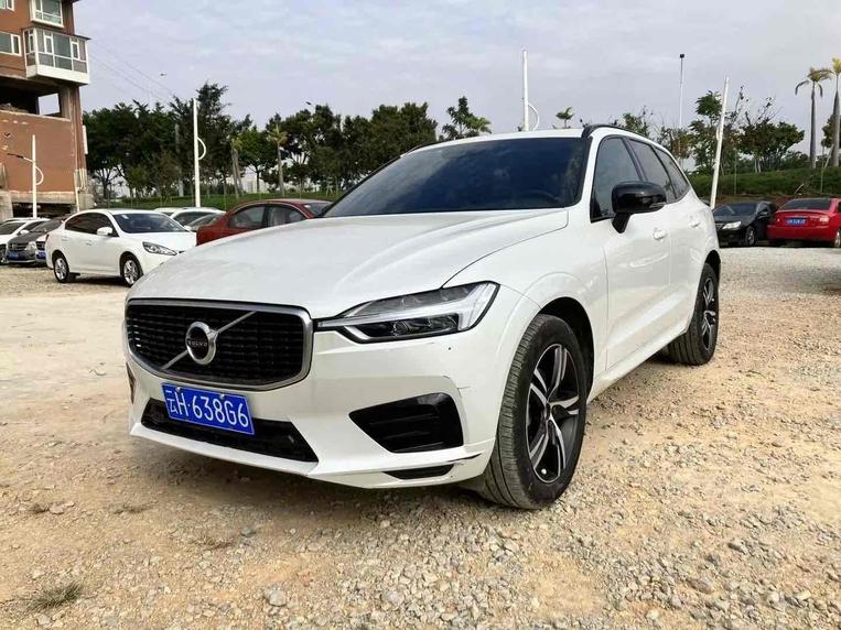 r1021635-volvo-xc60-2020_0