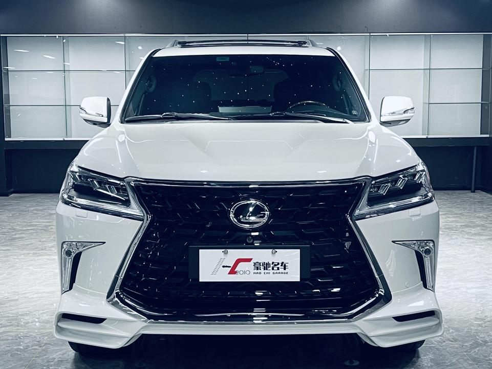 r1021721-lexus-lx-2011_0
