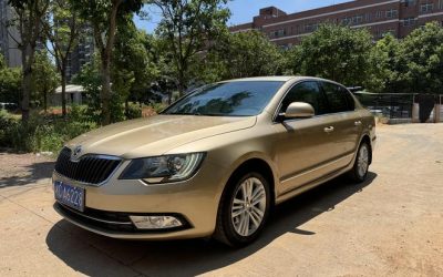 r1021805-skoda-superb-2014_0