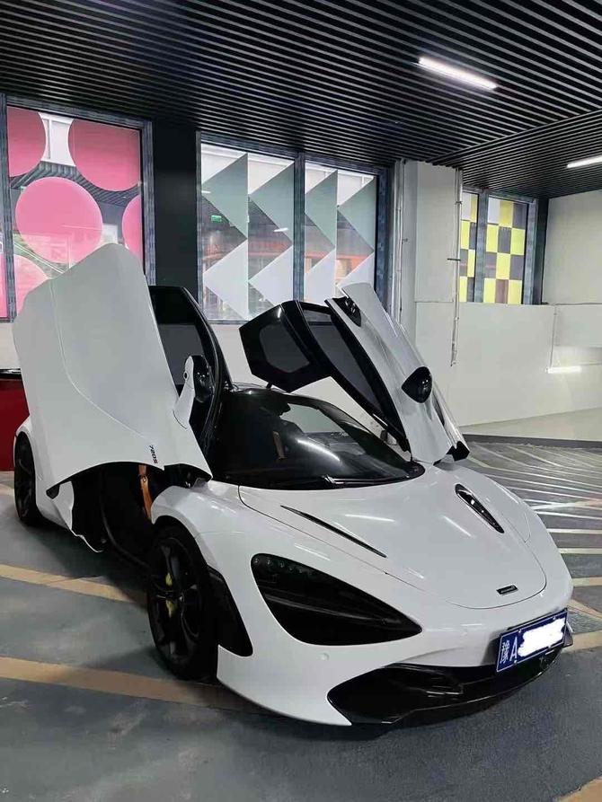 r1021858-mclaren-720s-2019_0