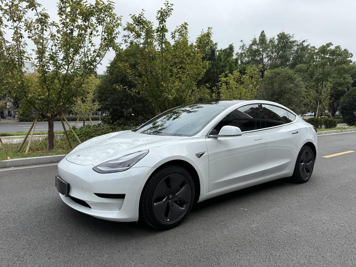 r1021970-tesla-model-3-2020_0