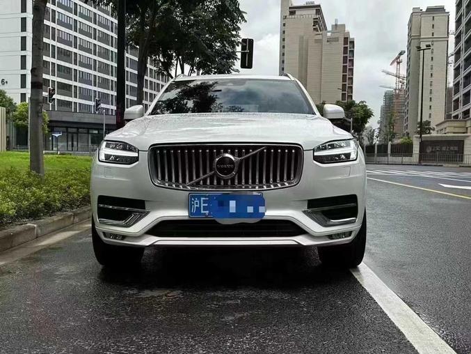 r1021999-volvo-xc90-2021_0