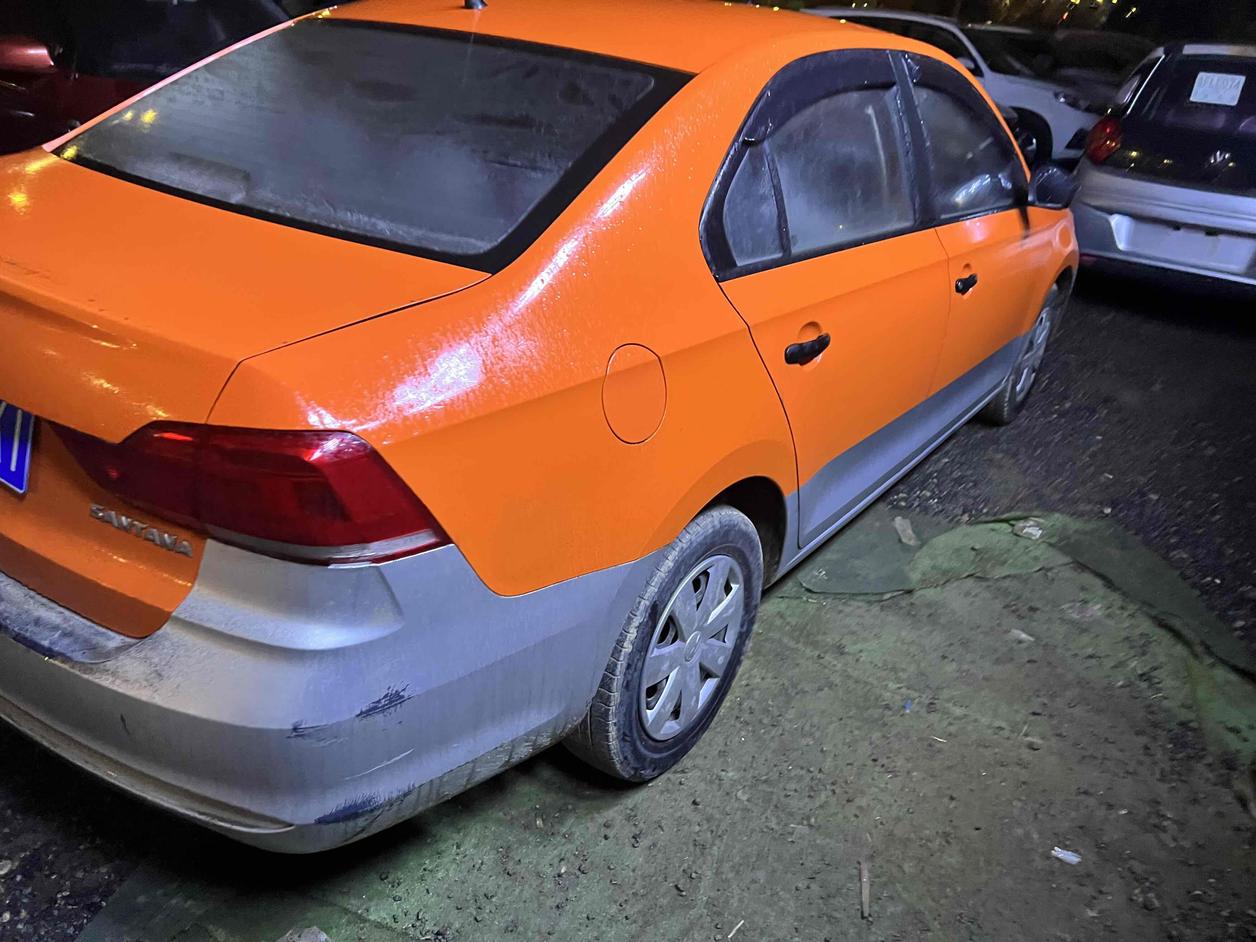 r1019055-volkswagen-santana-2017_0