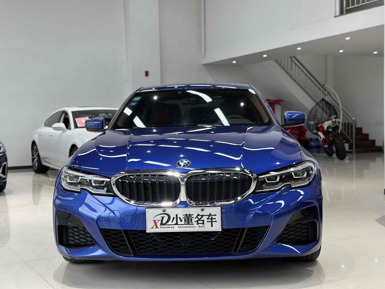 r1019062-bmw-3-series-2019_0