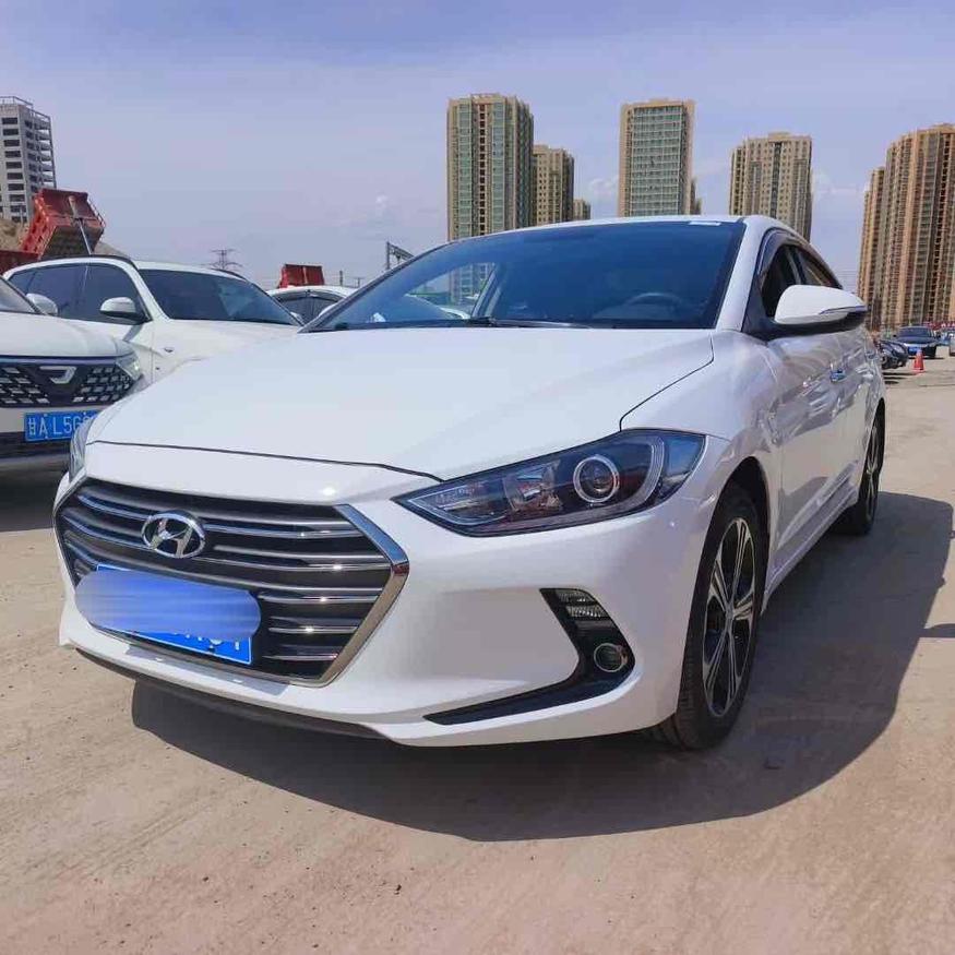 r1019081-hyundai-elantra-2019_0