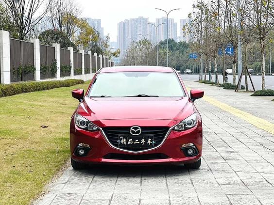 r1019085-mazda3-axela-2015_0