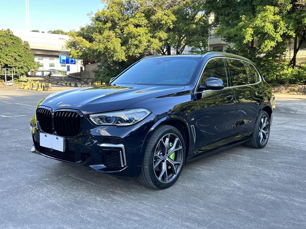 r1019090-bmw-x5-2022_0