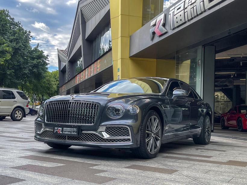 r1019104-bentley-flying-spur-2022_0