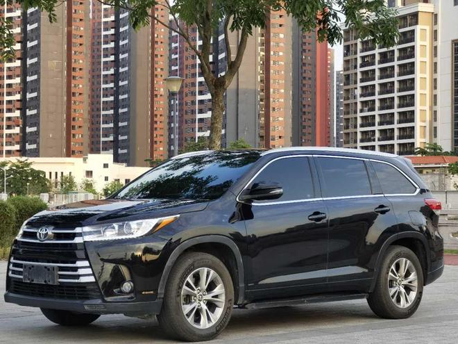 r1019118-toyota-highlander-2019_0